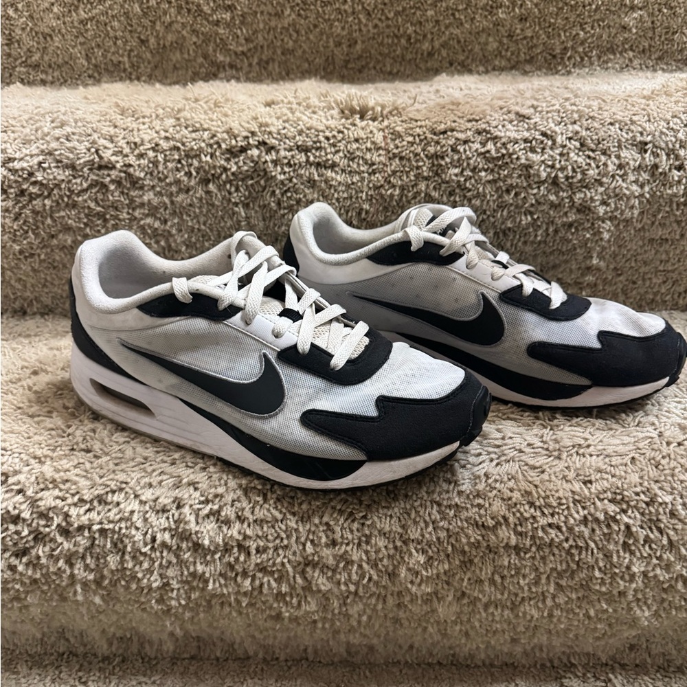 Nike Air Max Men’s Sneakers white and black